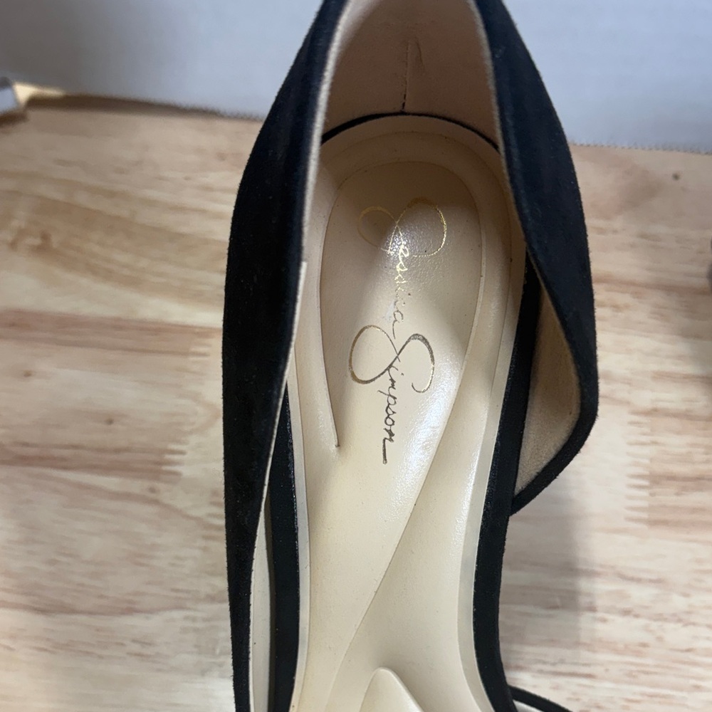 Jessica Simpson Black Pointed-Toe High Heel Pumps - Picture 4 of 10